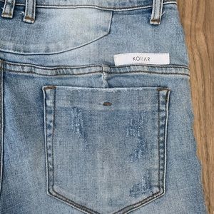 Kollar Jeans